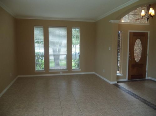 1138 Park Breeze Ct, Fresno, TX 77545-8611