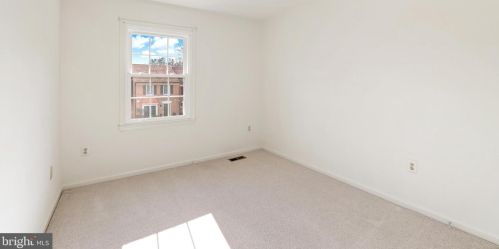 7722 Bristol Sq Ct, Springfield VA  22153-3120 exterior