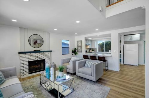 1747 Compromise Line Rd, Glendora, CA 91741-3889