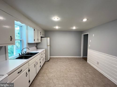 745 1st St, Trenton NJ  08691-3101 exterior