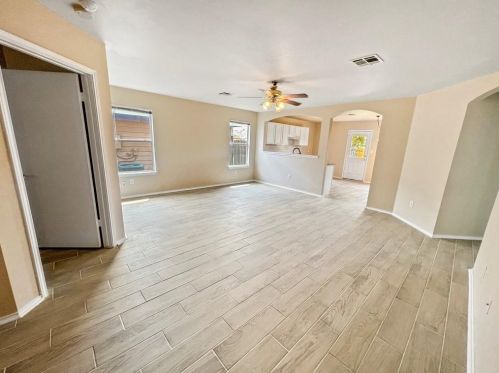 12533 Campana Dr, Del Valle, TX 78617-3620