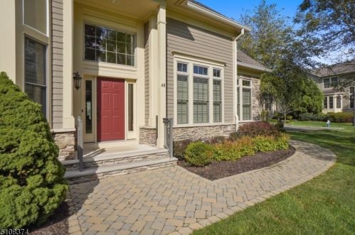 48 Sterling Dr, Chatham Township, NJ 07928-4102