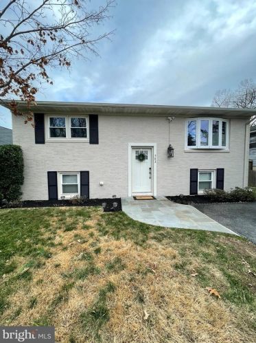 583 Jumpers Hole Rd, Severna Park MD  21146-2637 exterior