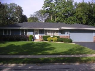 1935 Arnold Ave, Rockford, IL 61108-6626