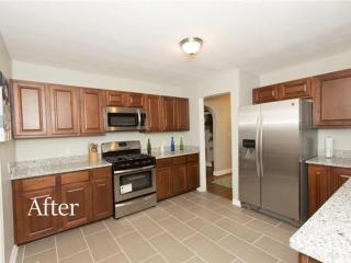2 Southampton Ave, Hampton, VA 23669-4336