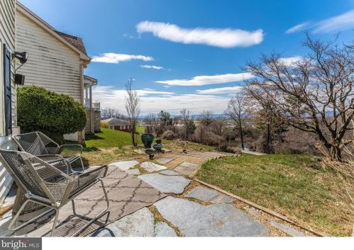 6819 Vale Summit Ln, Middletown MD  21769-6637 exterior
