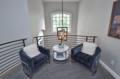 800 Lake Summit Dr, Atlanta GA  30342-1975 exterior