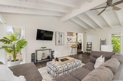 5009 Poola St, Honolulu HI  96821-1533 exterior