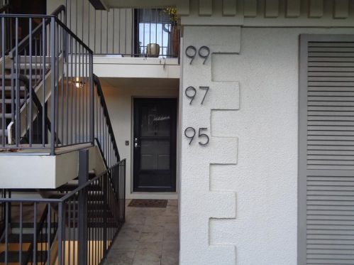 95 Adrian Pl, Atlanta GA  30327-4030 exterior
