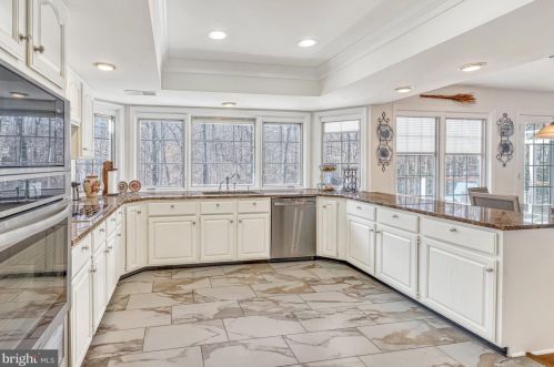 12125 Darnley Rd, Woodbridge VA  22192-6615 exterior