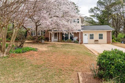 4530 Timrose Rd, Kennesaw, GA 30144-1513