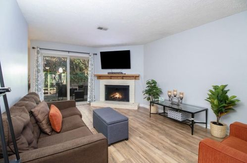 870 Lake Hollow Blvd, Marietta, GA 30064-3991