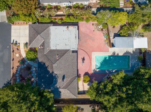 33 Yerba Buena Ave, Los Altos CA 94022-2275 exterior