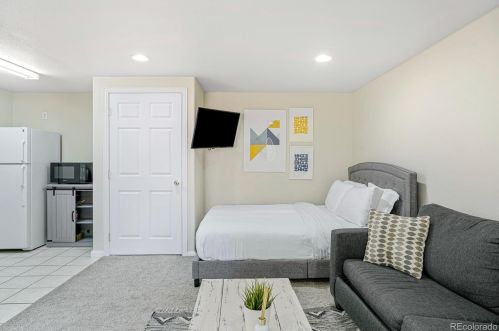 3446 Marion St, Denver CO  80205-3955 exterior