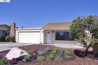 32926 Lake Erie St, Fremont, CA 94555-1220