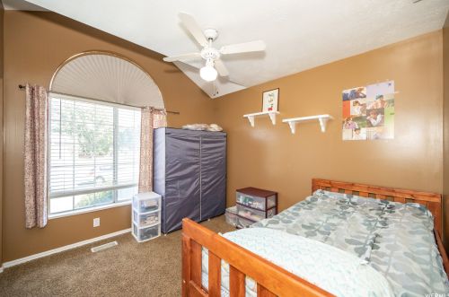 9242 Targhee Dr, Taylorsville UT 84088-6360 exterior