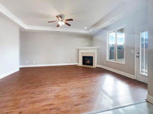 2161 Grant Ave, Mcdonough GA  30252-2591 exterior