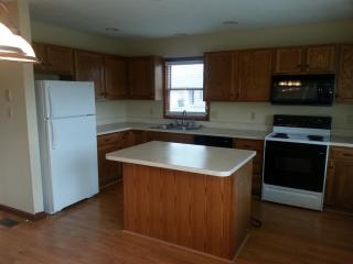 4977 Yellowstone Dr, Newburgh IN  47630-2051 exterior