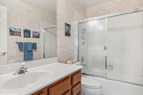 892 Fountain Vw Dr, Bannockburn IL  60015-4847 exterior