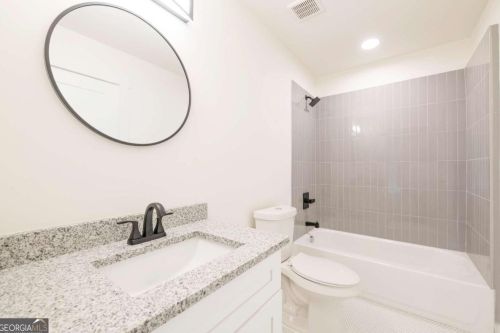 674 Charlotte Pl, Atlanta GA  30318-6375 exterior