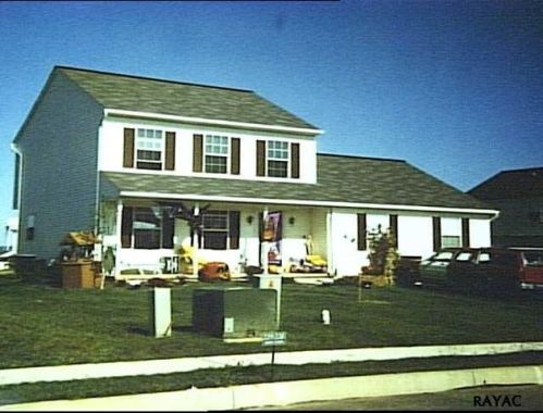 3703 Wheatland Dr, York, PA 17315-5411