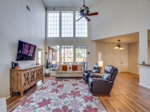 2507 Gln Morris Rd, Carrollton TX 75007-1916 exterior