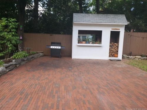 191 Maple St, Killingly CT  06239-2725 exterior