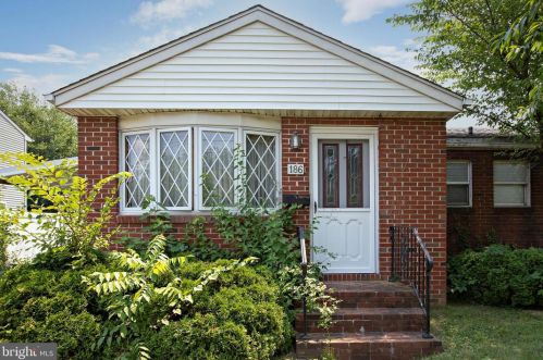 186 Gehrig Ave, Gloucester, NJ 08030-1614