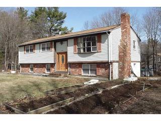 560 Main St, Glocester, RI 02859-3515