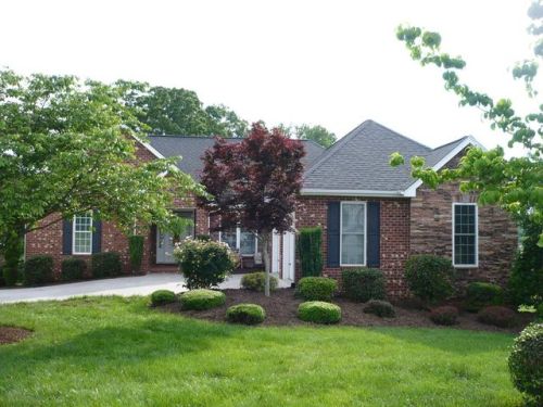 104 Copper Ct, Danville, VA 24540-2508