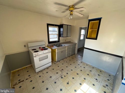 1321 Spg Rd, Carlisle PA  17013-1557 exterior