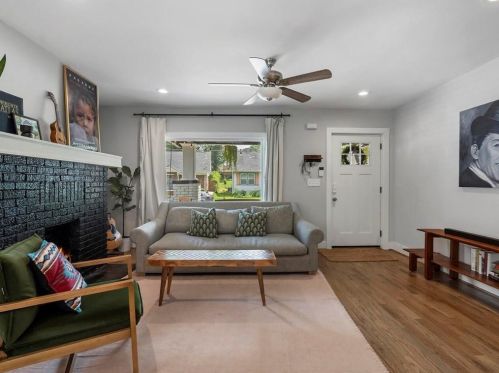 993 Burns Dr, Atlanta GA  30310-4631 exterior