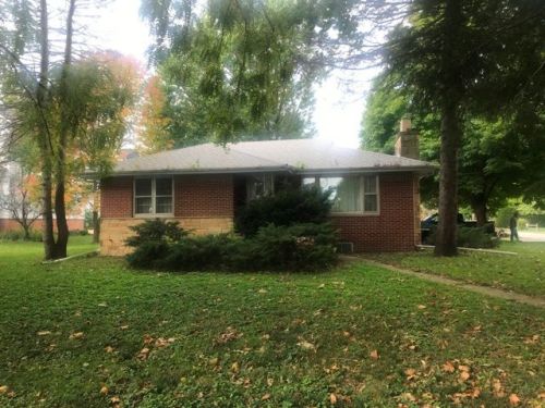 302 Evergreen St, Onarga, IL 60955-1106