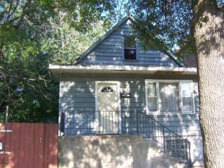 9319 Manistee Ave, Chicago, IL 60617-4127