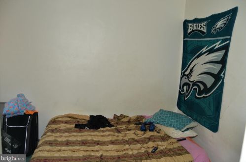 5821 12 St, Philadelphia PA 19141-4112 exterior