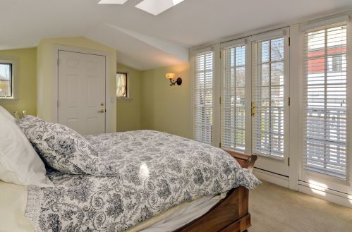 137 Oxford Ave, Willowbrook IL  60514-1151 exterior