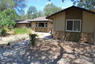 16416 Trail Dr, Redding, CA 96001-9777