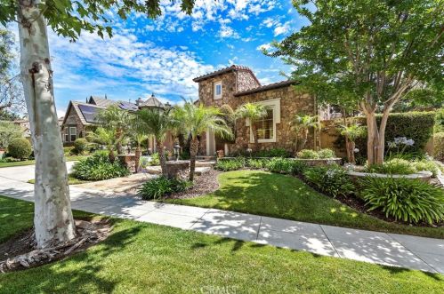 28 Drackert Ln, San Juan Capistrano, CA 92694-1401