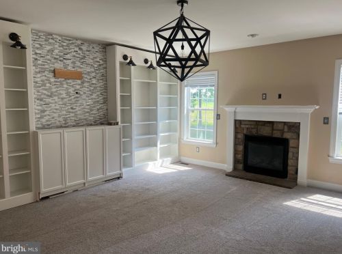 117 Bellows Dr, Carlisle PA  17015-8953 exterior