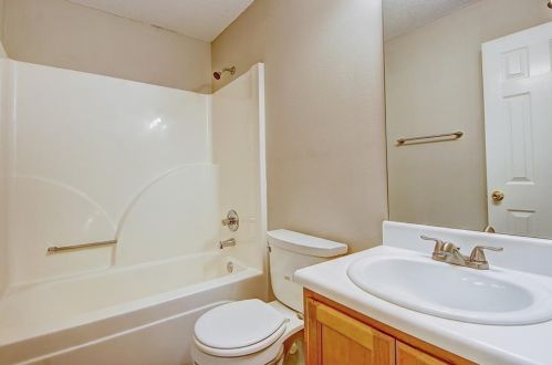 2249 Charleston Pointe, Atlanta GA  30316-3018 exterior