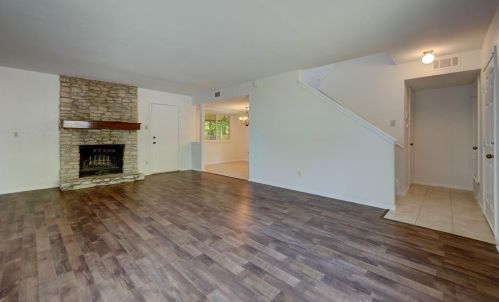 507 Blackberry Dr, Austin TX  78745-6500 exterior