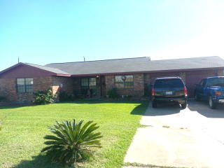 419 9th St, Jones Creek, TX 77541-5505