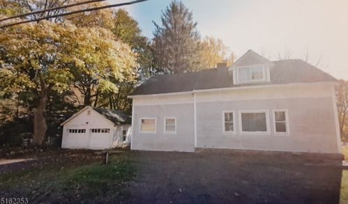 1498 Sussex Tpke, Dover NJ  07869-1829 exterior