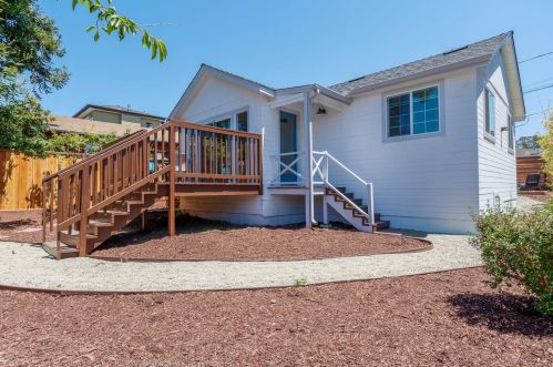 412 Monterey Ave, Capitola CA  95010-3614 exterior
