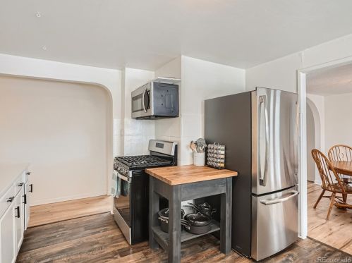 705 Hanover St, Denver CO  80010-3946 exterior