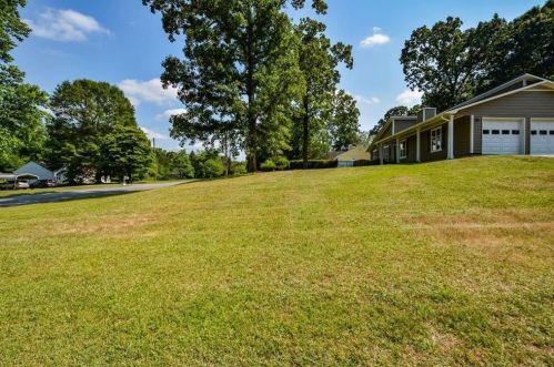 113 Sunnybrook Ln, Holly Springs, GA 30188-1800