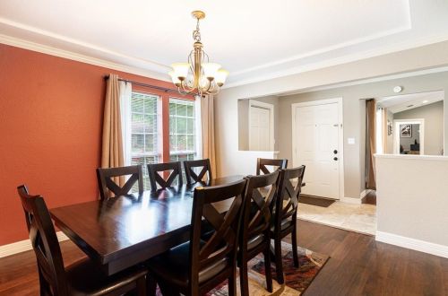 2242 Woodcreek, Carrollton TX 75006-1925 exterior