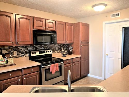 7204 English Dr, Cincinnati OH  45244-3150 exterior