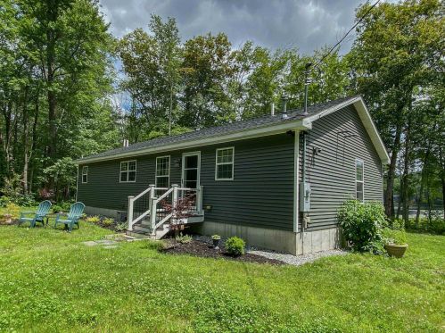 46 Snow Pond Rd, Concord, NH 03301-6910