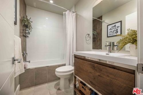 3604 Rosemary Ave, Glendale CA 91208-1216 exterior